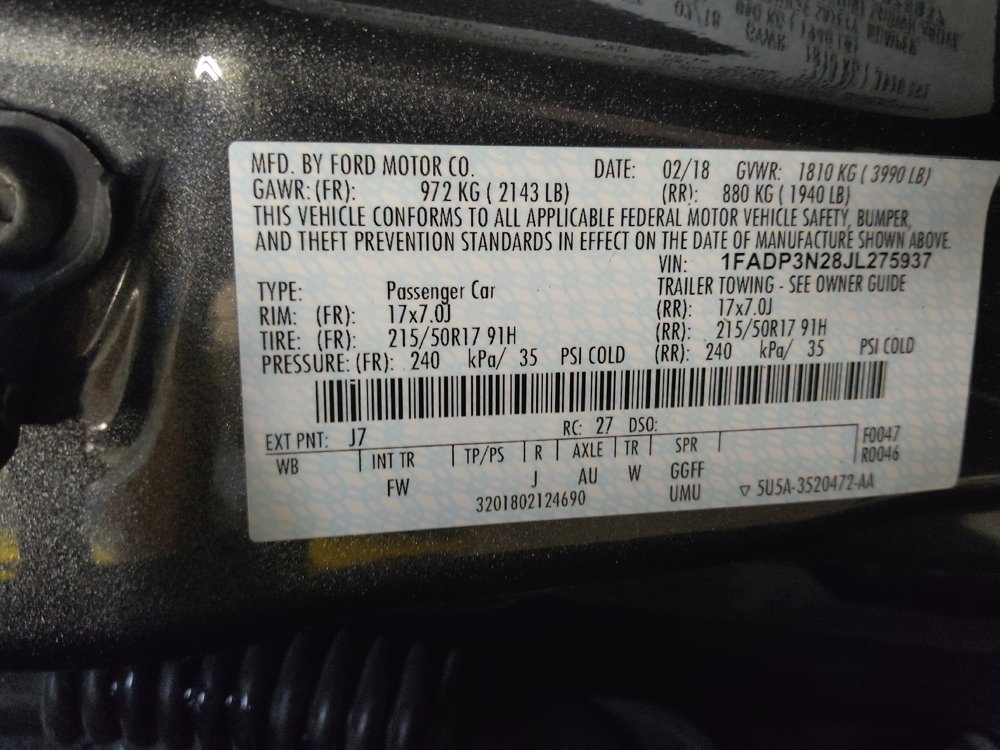Used 2018 Ford Focus Titanium w/ Titanium Technology Package FWD image 33