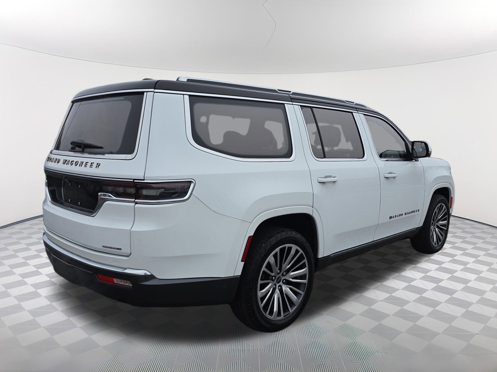 Used 2022 Jeep Grand Wagoneer Series III image 3