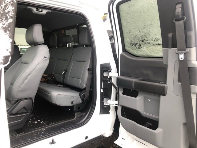 New 2026 Ford F550 4x4 Supercab Super Duty image 22