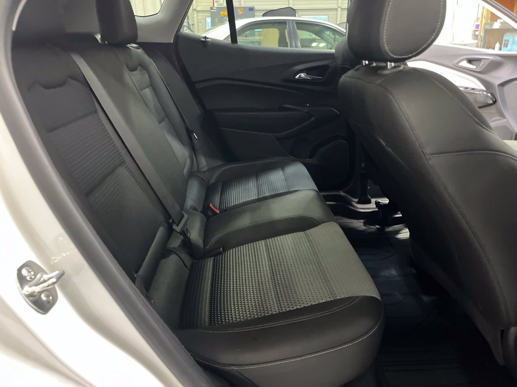 Used 2026 Chevrolet Trax LT w/ Midnight Edition FWD image 26