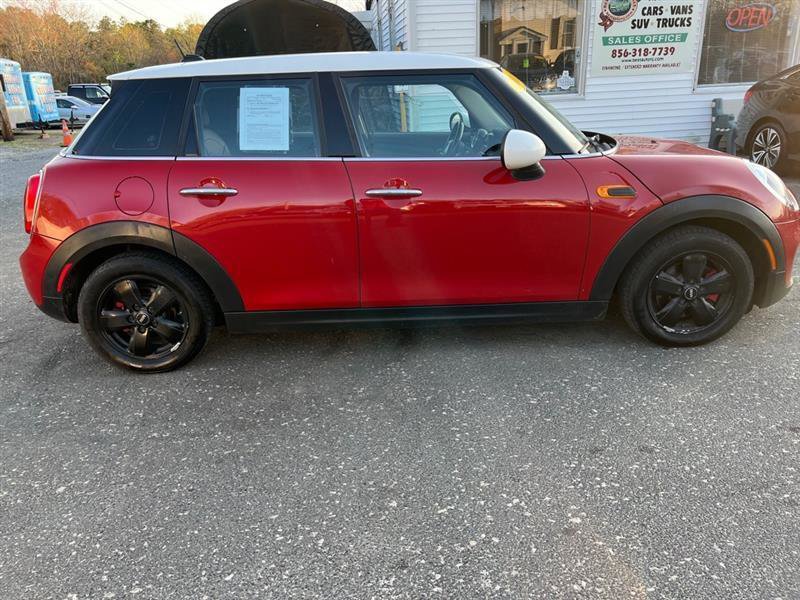 Used 2015 MINI Cooper 4-Door Hardtop FWD image 8