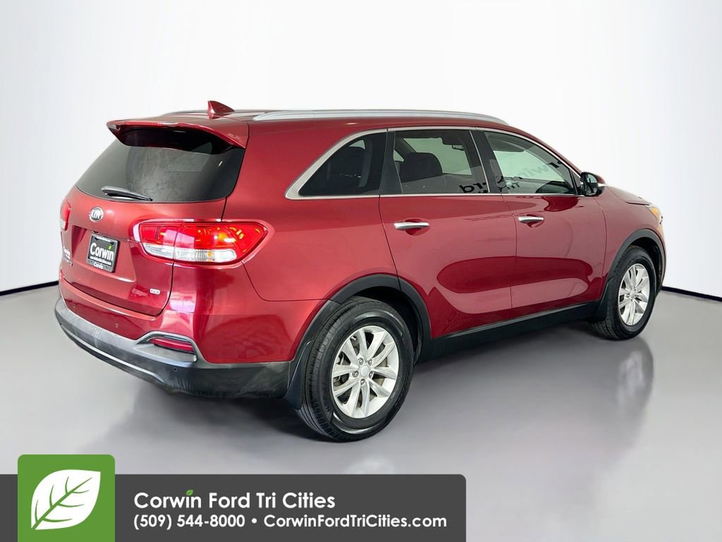 Used 2016 Kia Sorento LX w/ LX Convenience Package image 15