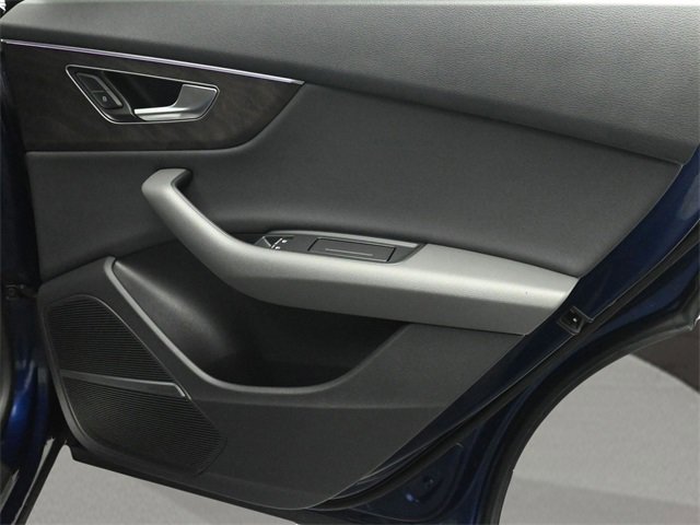 Used 2020 Audi Q8 Prestige w/ Prestige Package image 16