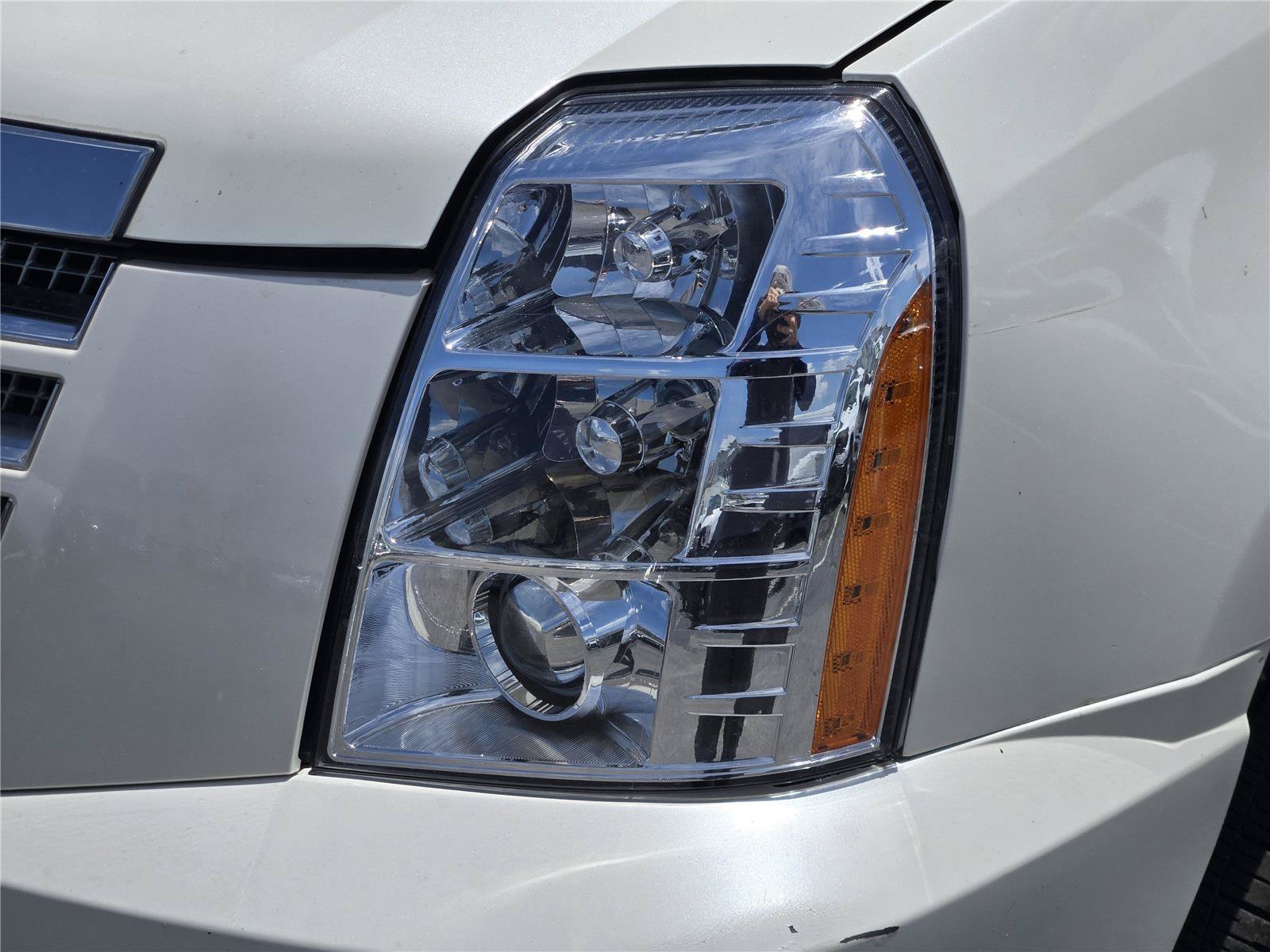 Used 2013 Cadillac Escalade EXT Premium AWD/4WD image 10