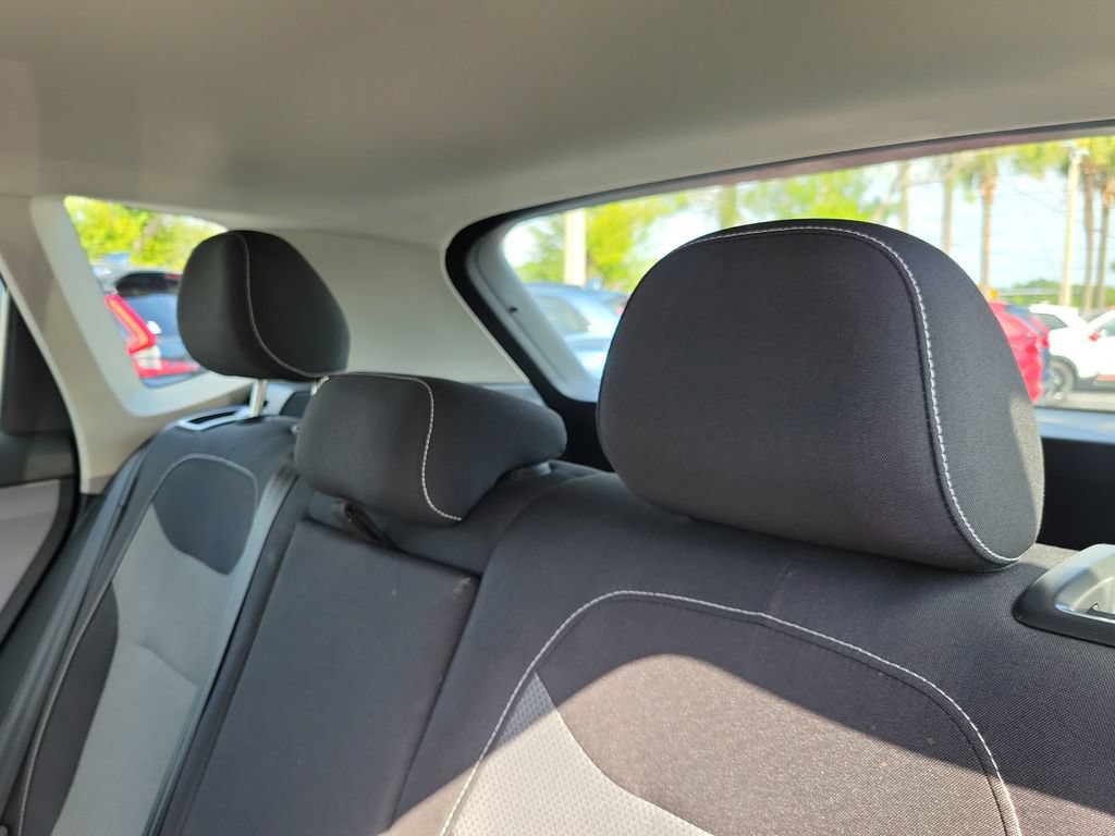 Used 2024 Volkswagen Taos S FWD image 13