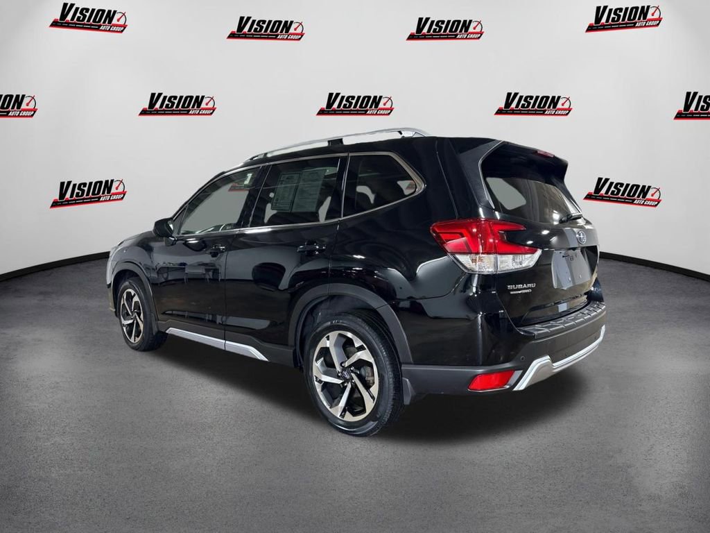 Used 2024 Subaru Forester Touring AWD/4WD image 7