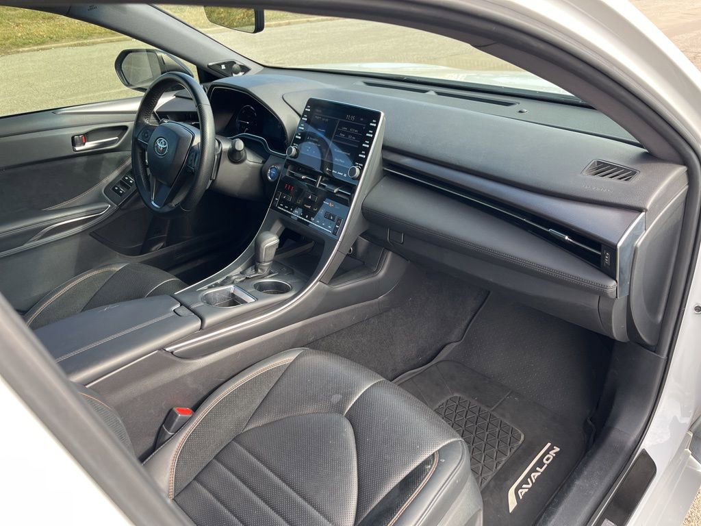 Used 2019 Toyota Avalon XSE w/ All Weather Liner Package image 23