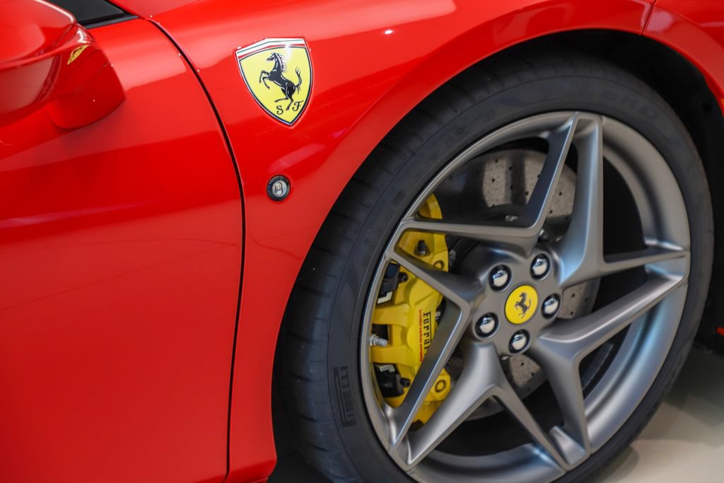 Certified 2022 Ferrari F8 Tributo RWD image 28