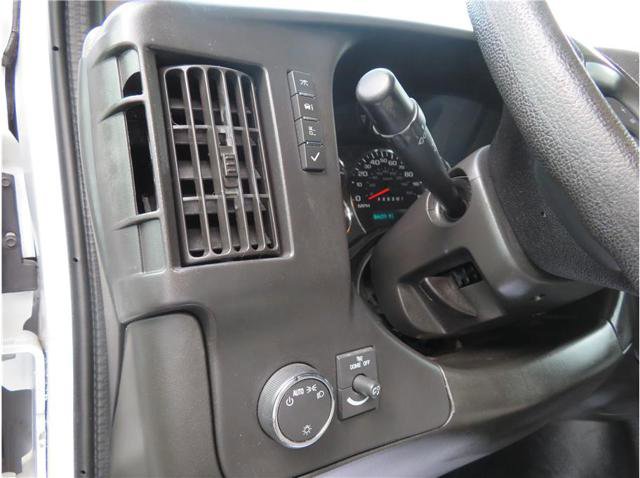 Used 2015 Chevrolet Express 3500 image 7