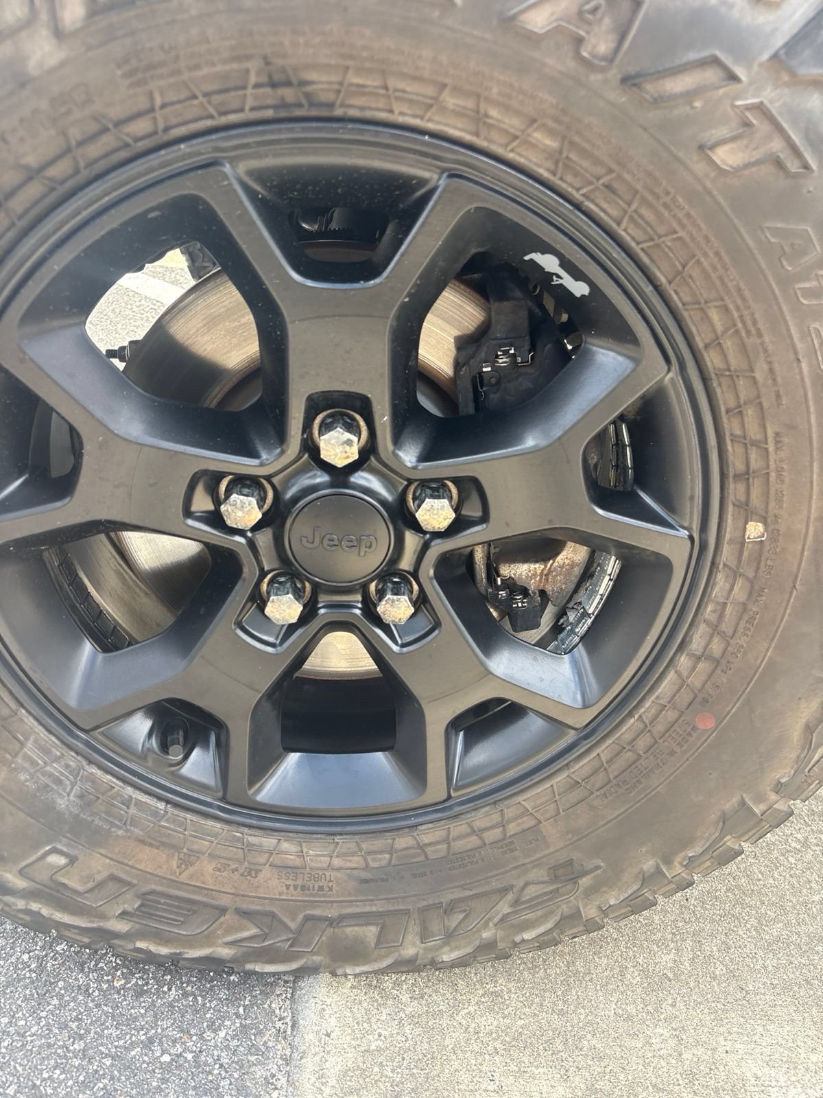 Used 2023 Jeep Gladiator Sport AWD/4WD image 10