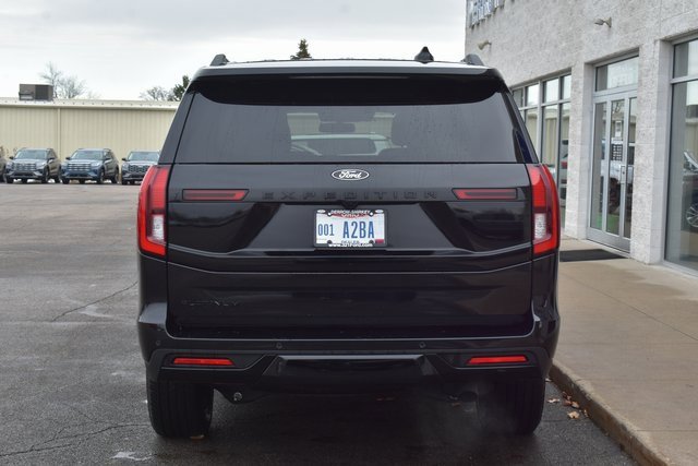 Used 2025 Ford Expedition Platinum w/ Stealth Performance Package image 5