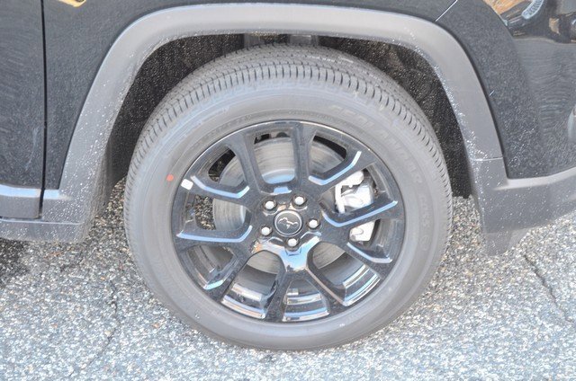 New 2026 Jeep Compass Latitude image 10