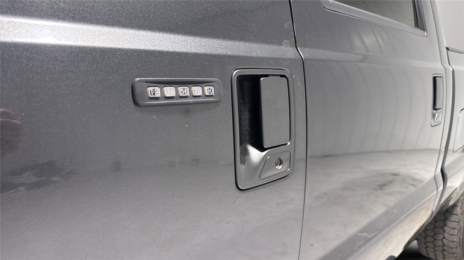 Used 2016 Ford F250 Lariat w/ Chrome Package AWD/4WD image 31