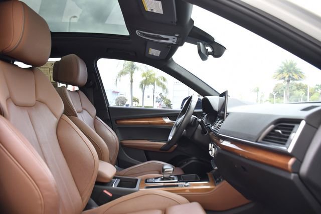 Used 2021 Audi Q5 e Prestige w/ Prestige Package image 26
