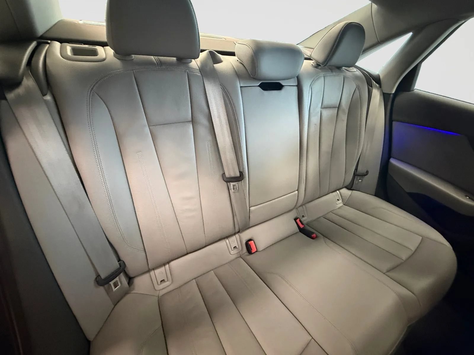 Used 2017 Audi A4 2.0T Prestige w/ Prestige Package AWD/4WD image 18