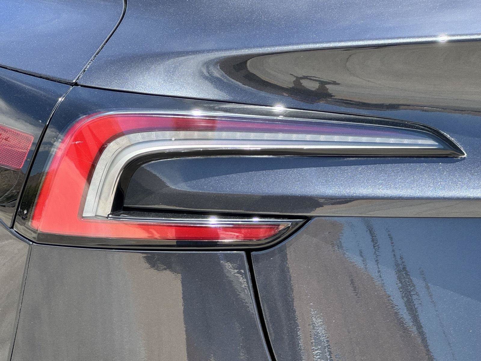 Used 2025 Tesla Model 3 Long Range RWD image 12