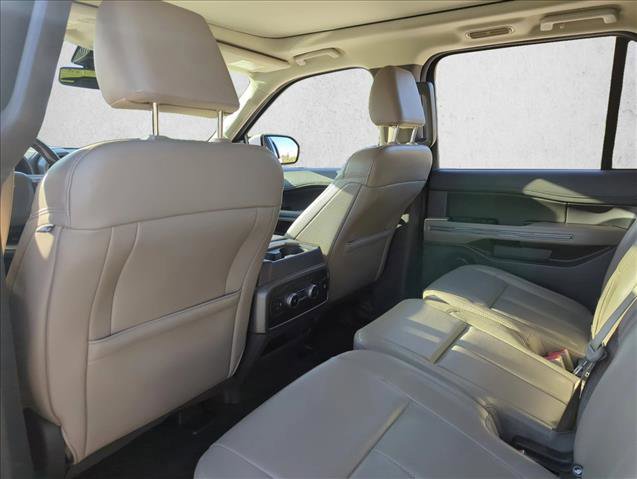 Used 2021 Ford Expedition Max XLT image 19