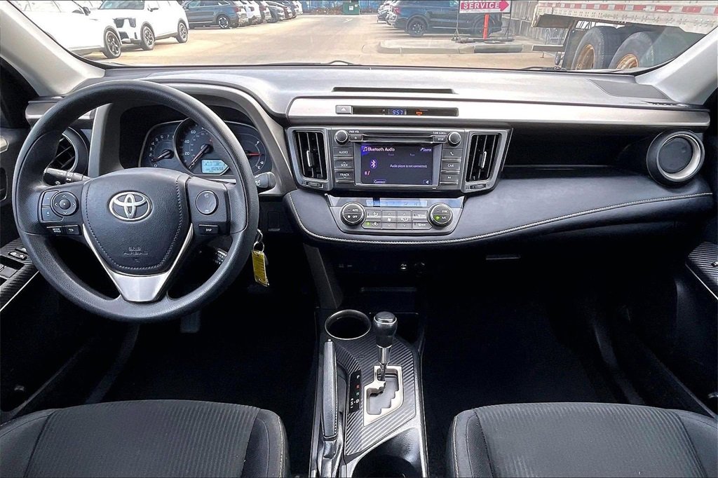 Used 2013 Toyota RAV4 XLE image 15