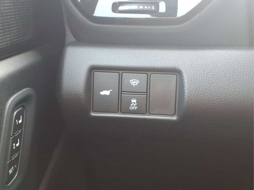 Used 2023 Honda Pilot Elite image 18