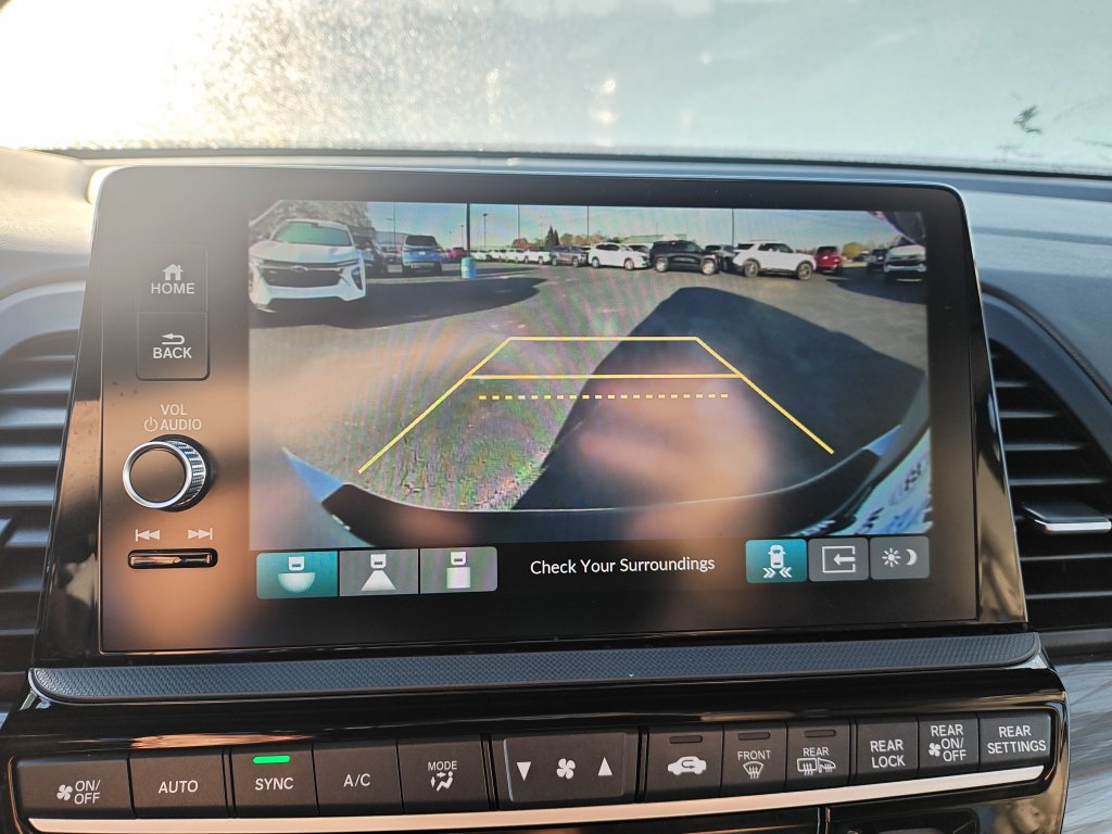 Used 2025 Honda Odyssey Elite image 23