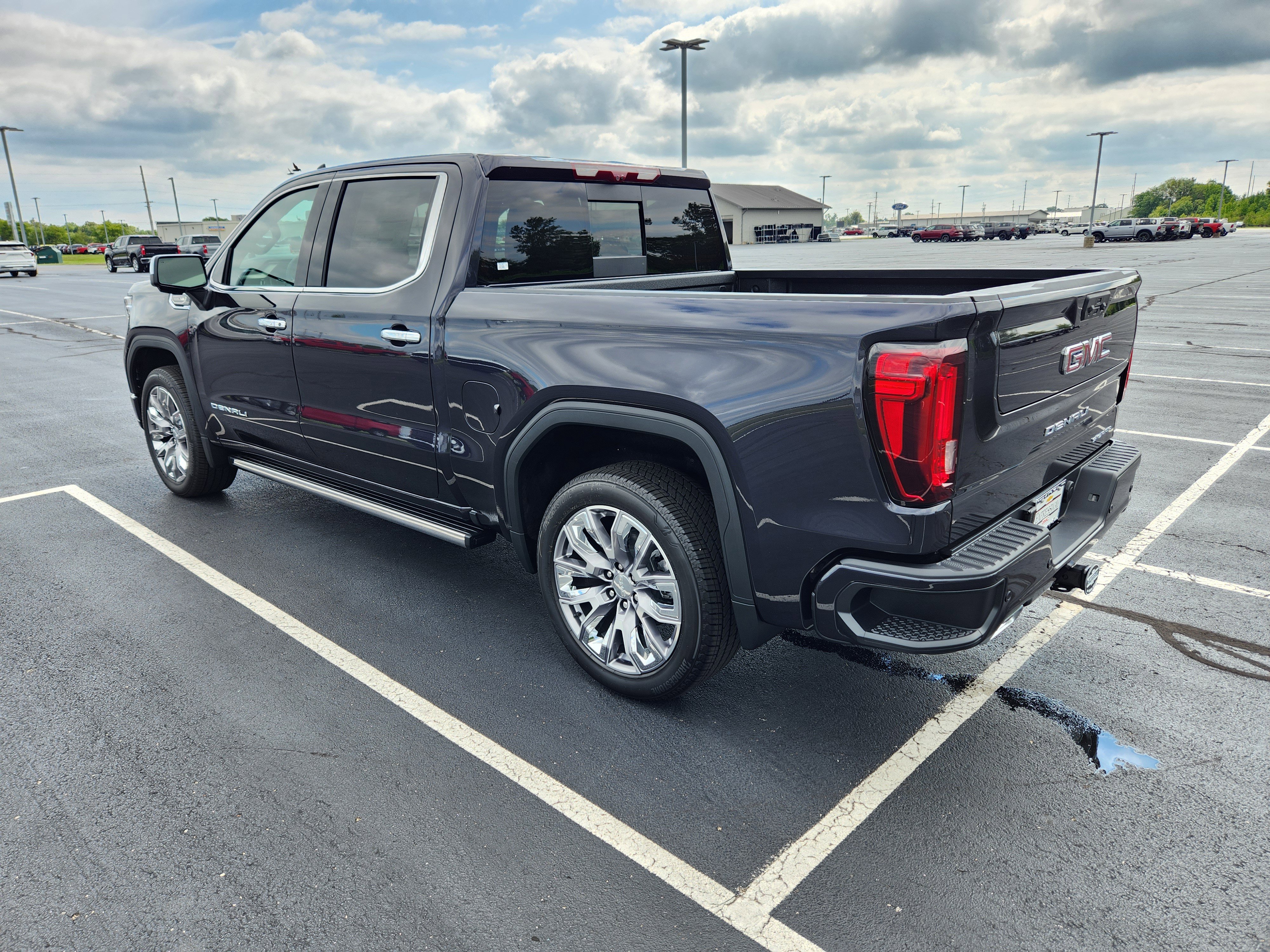 New 2026 GMC Sierra 1500 Denali w/ Denali Reserve Package image 3