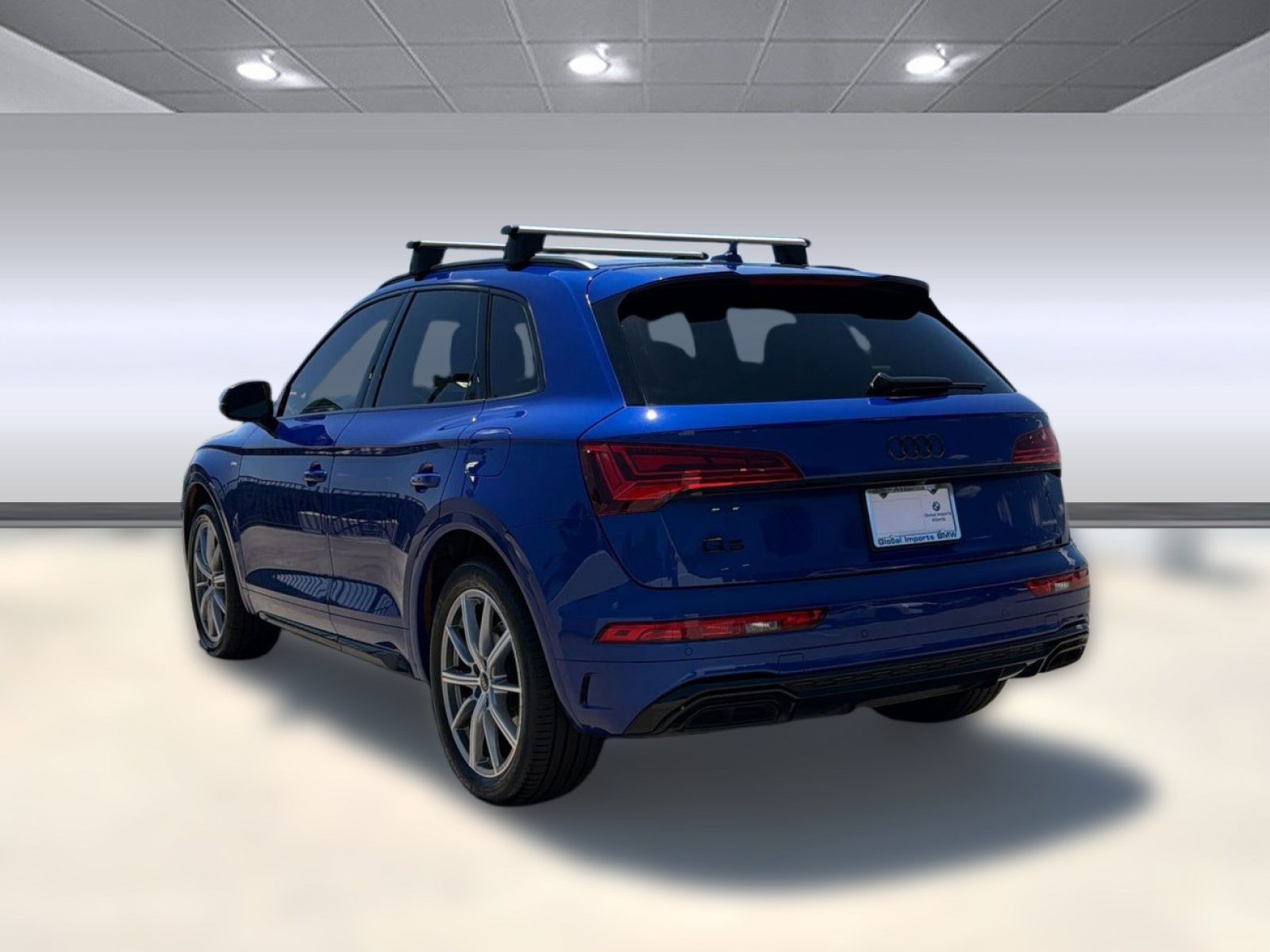 Used 2025 Audi Q5 e Premium Plus w/ Premium Plus Package AWD/4WD image 3