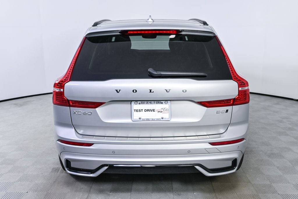 Certified 2024 Volvo XC60 B5 Core w/ Protection Package Premier AWD/4WD image 30