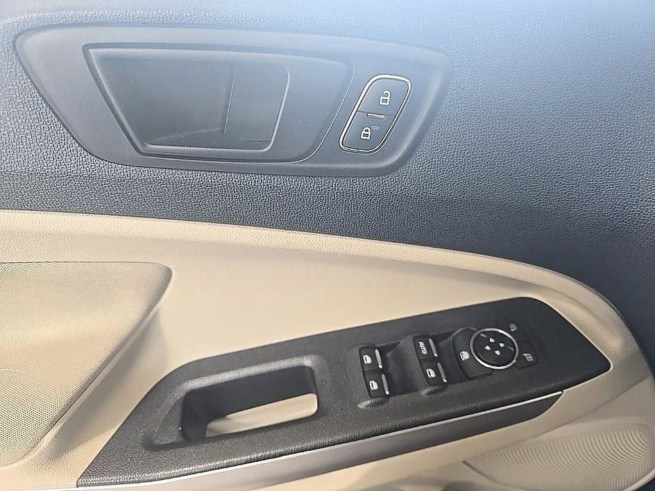 Used 2022 Ford EcoSport S image 13