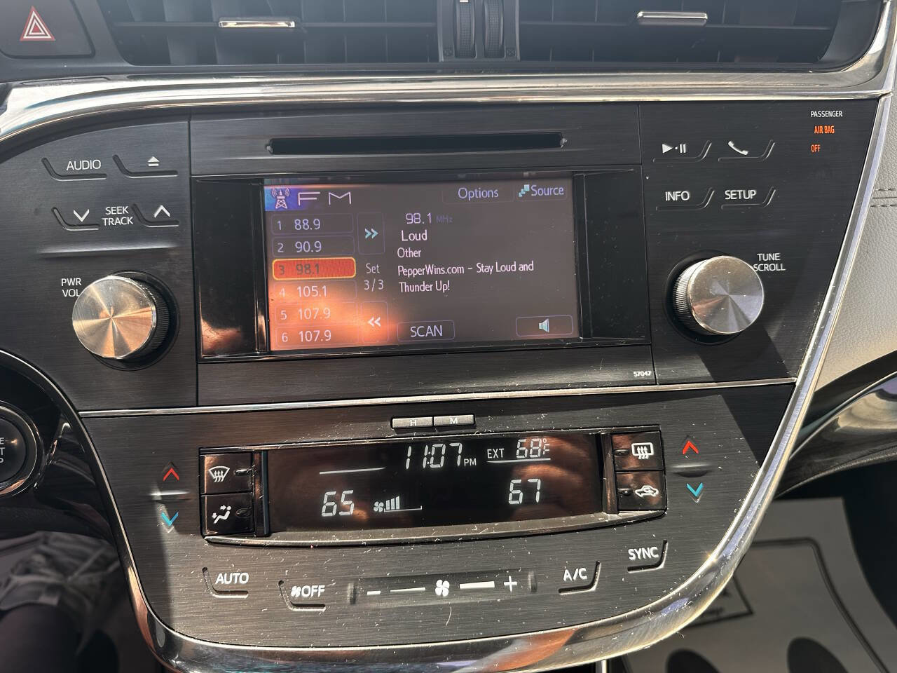 Used 2014 Toyota Avalon XLE image 13