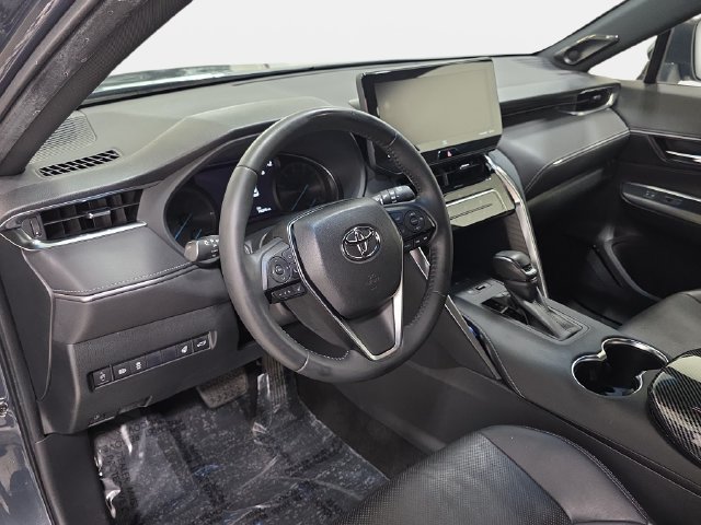 Used 2021 Toyota Venza XLE w/ Softex Package AWD/4WD image 16