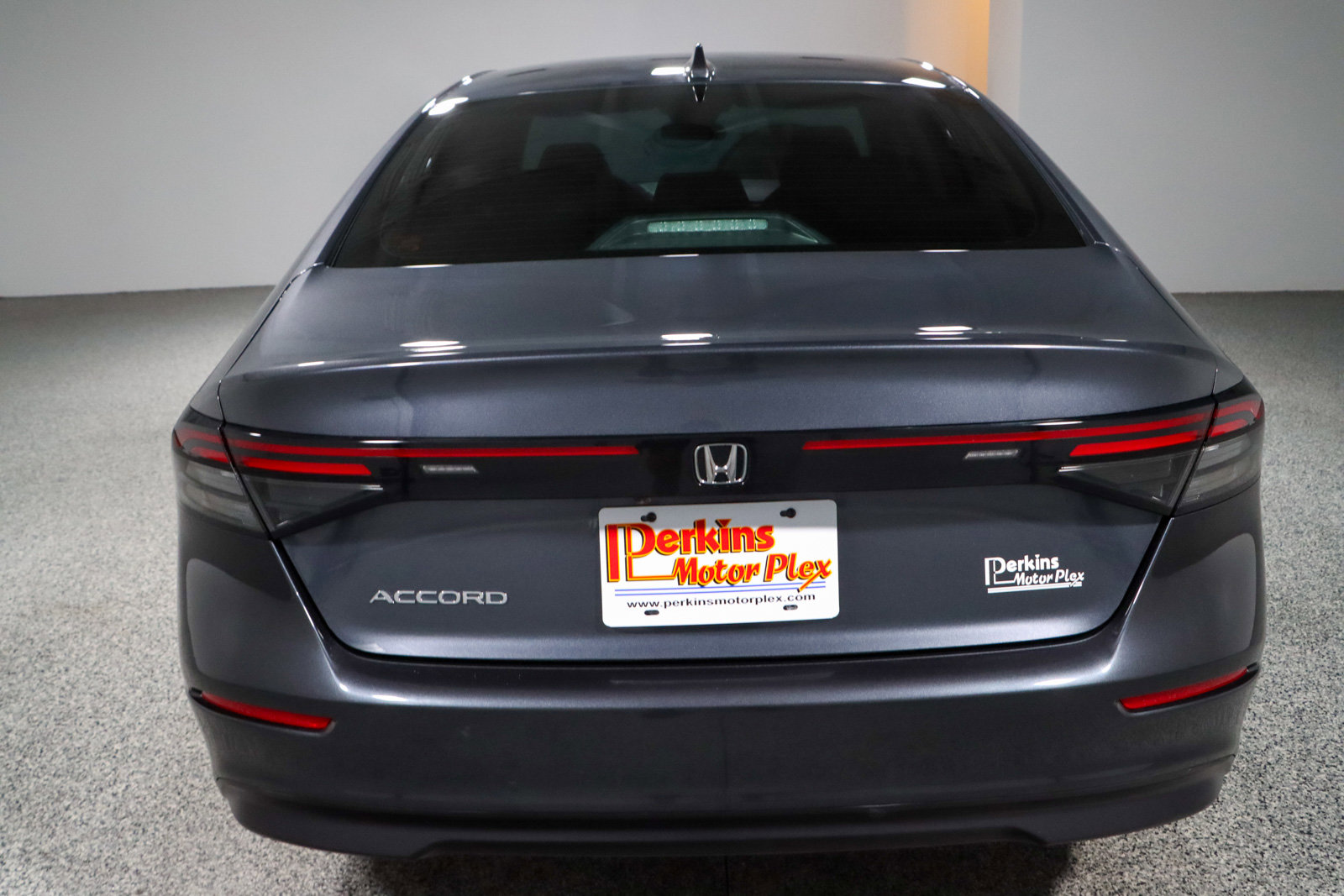 Used 2023 Honda Accord EX image 8