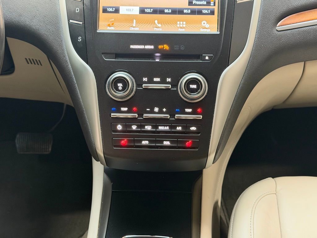 Used 2018 Lincoln MKC Select FWD image 14