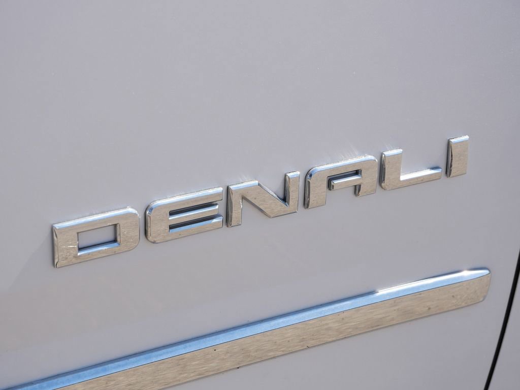Used 2016 GMC Yukon XL Denali w/ Open Road Package image 15