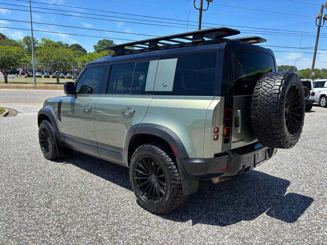 Used 2020 Land Rover Defender 110 SE AWD/4WD image 3