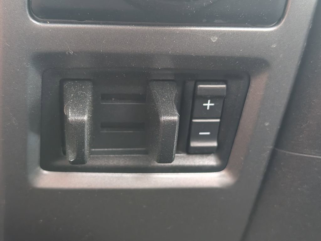 Used 2018 Ford F150 XLT w/ Trailer Tow Package RWD image 13