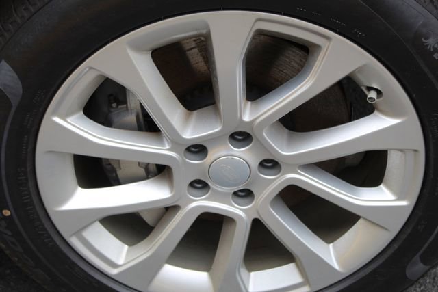 New 2025 Land Rover Range Rover Sport Dynamic SE image 6