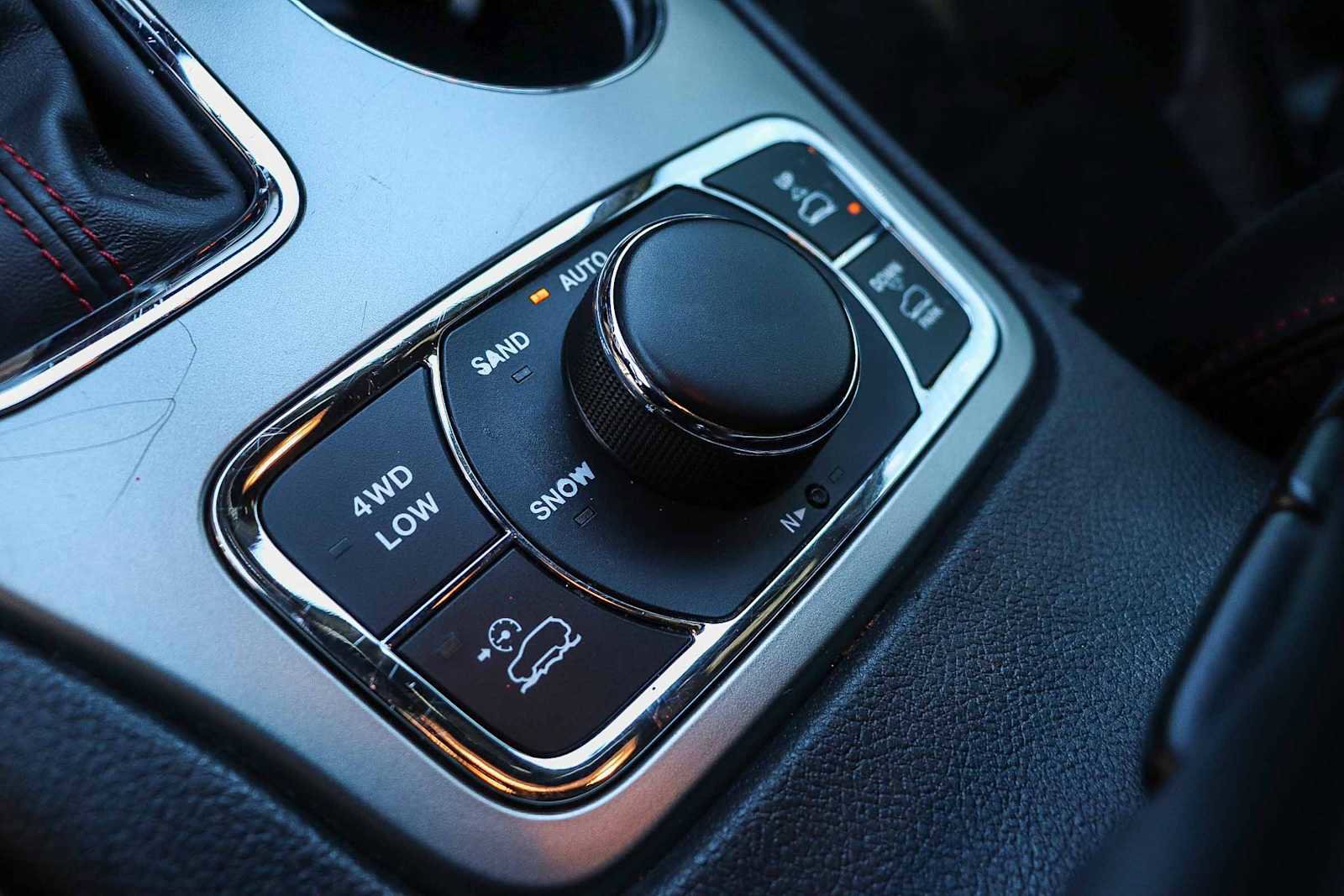 Used 2017 Jeep Grand Cherokee Trailhawk image 21