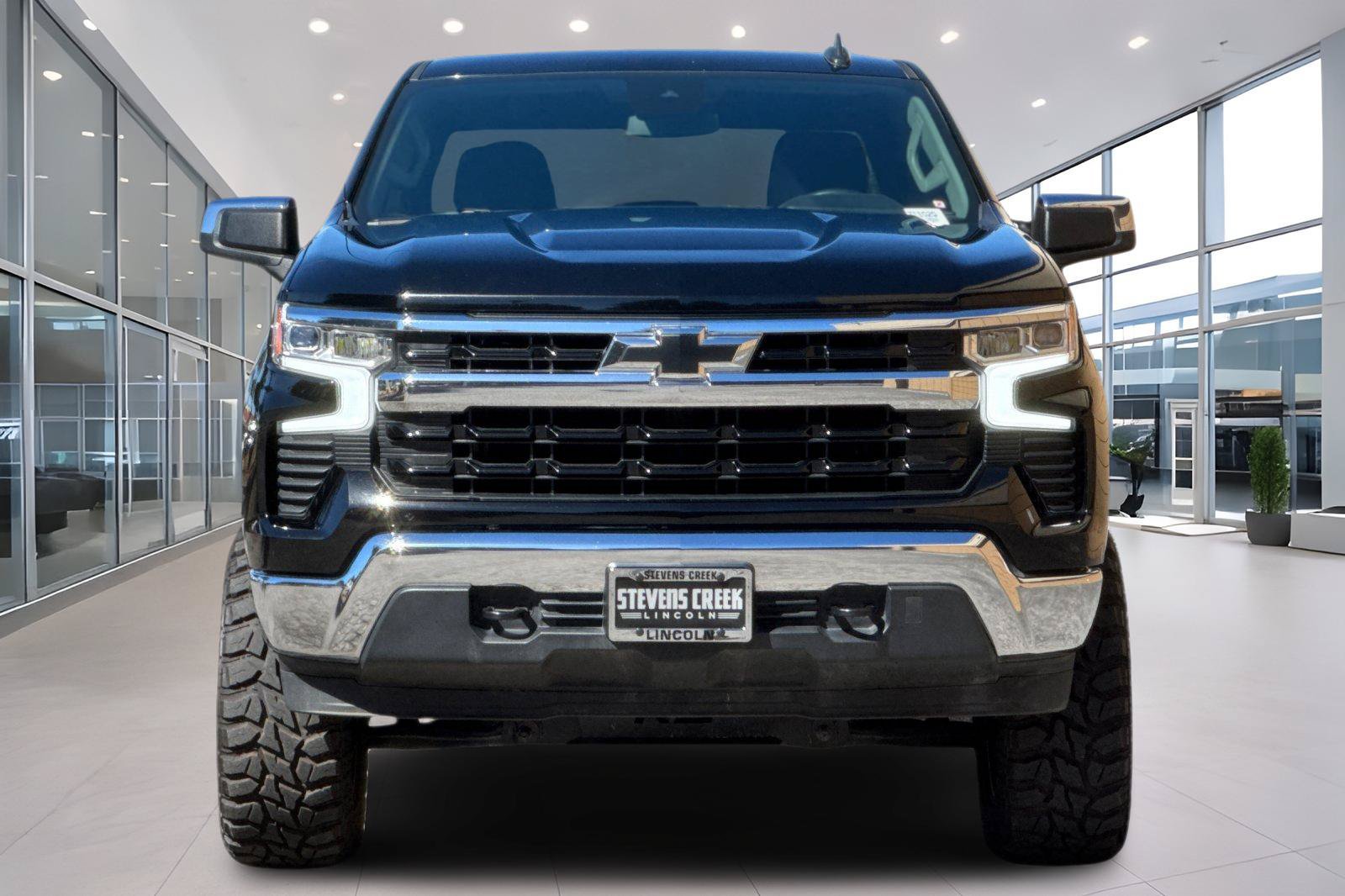 Used 2024 Chevrolet Silverado 1500 LT w/ Protection Package AWD/4WD image 9