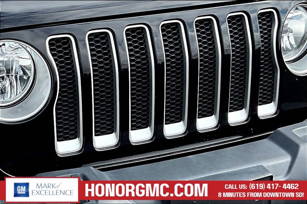 Used 2019 Jeep Wrangler Unlimited Sahara image 30