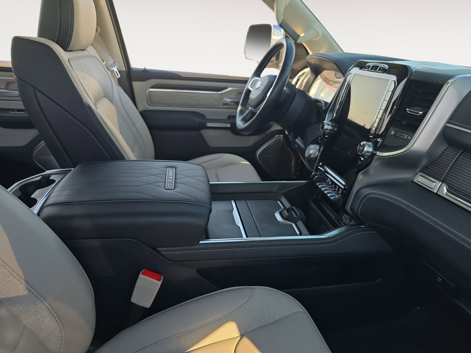 Used 2023 RAM 1500 Limited image 15