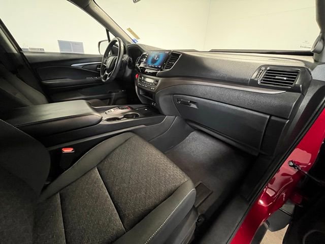 Used 2024 Honda Ridgeline Sport image 10