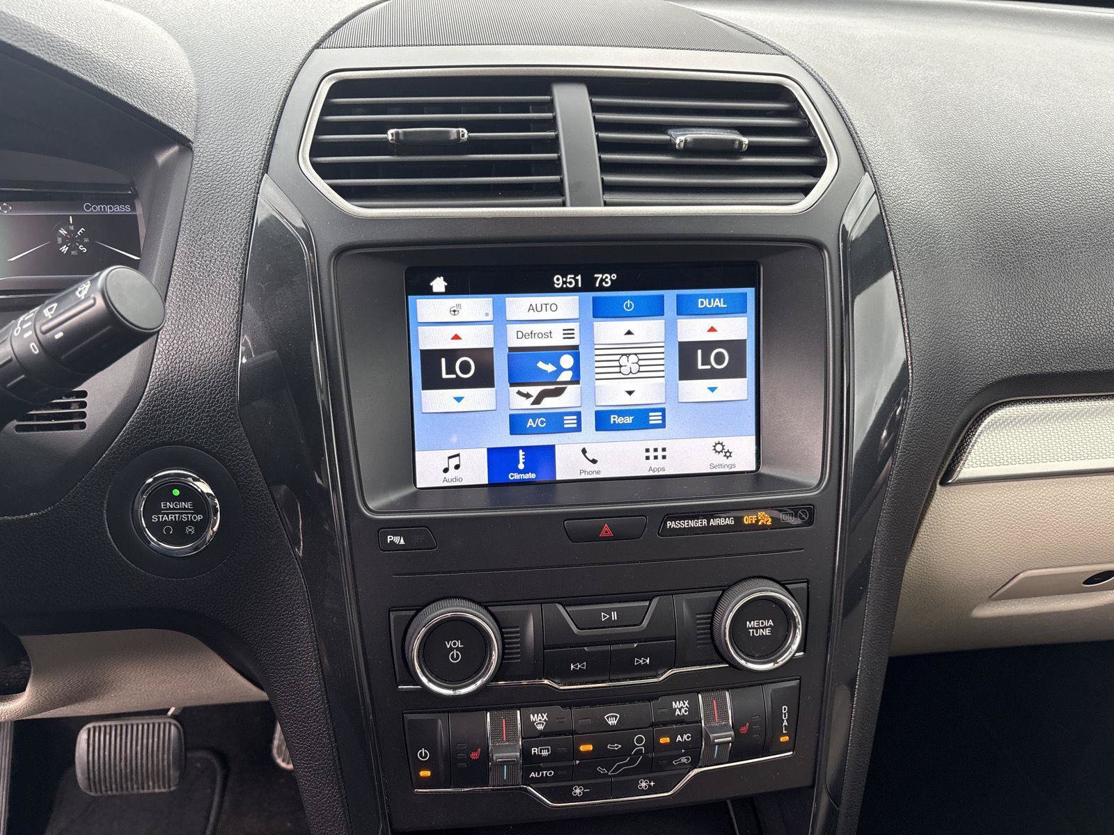 Used 2018 Ford Explorer XLT w/ Equipment Group 202A AWD/4WD image 22
