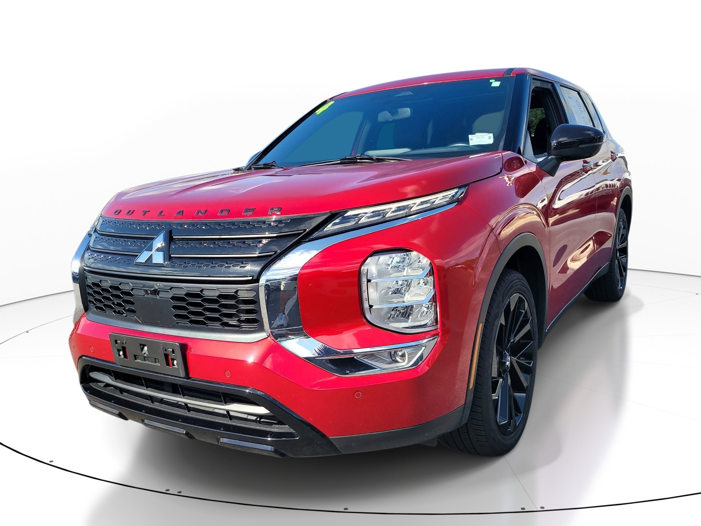 Used 2024 Mitsubishi Outlander SE image 3