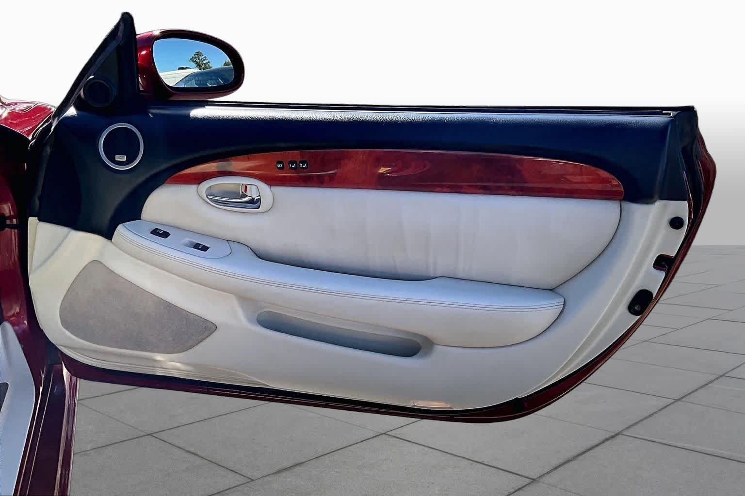 Used 2006 Lexus SC 430 Convertible w/ Preferred Accessory Pkg RWD image 19