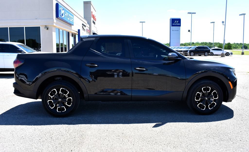 Used 2024 Hyundai Santa Cruz SEL FWD image 2