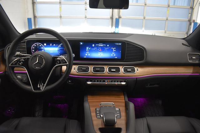 Used 2026 Mercedes-Benz GLE 450e 4MATIC image 5