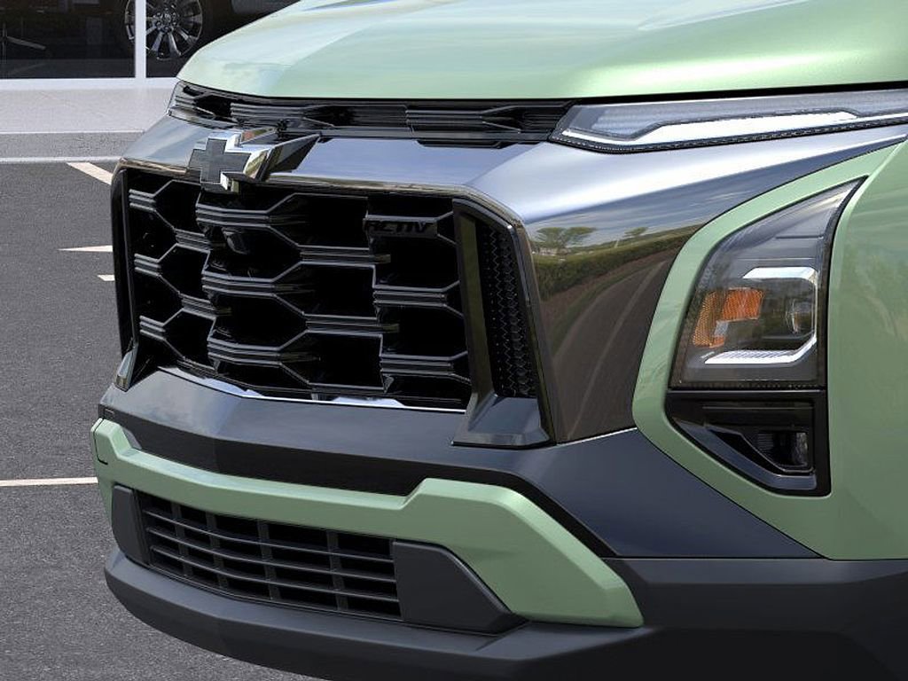 New 2025 Chevrolet Equinox ACTIV w/ Safety and Technology Package image 13