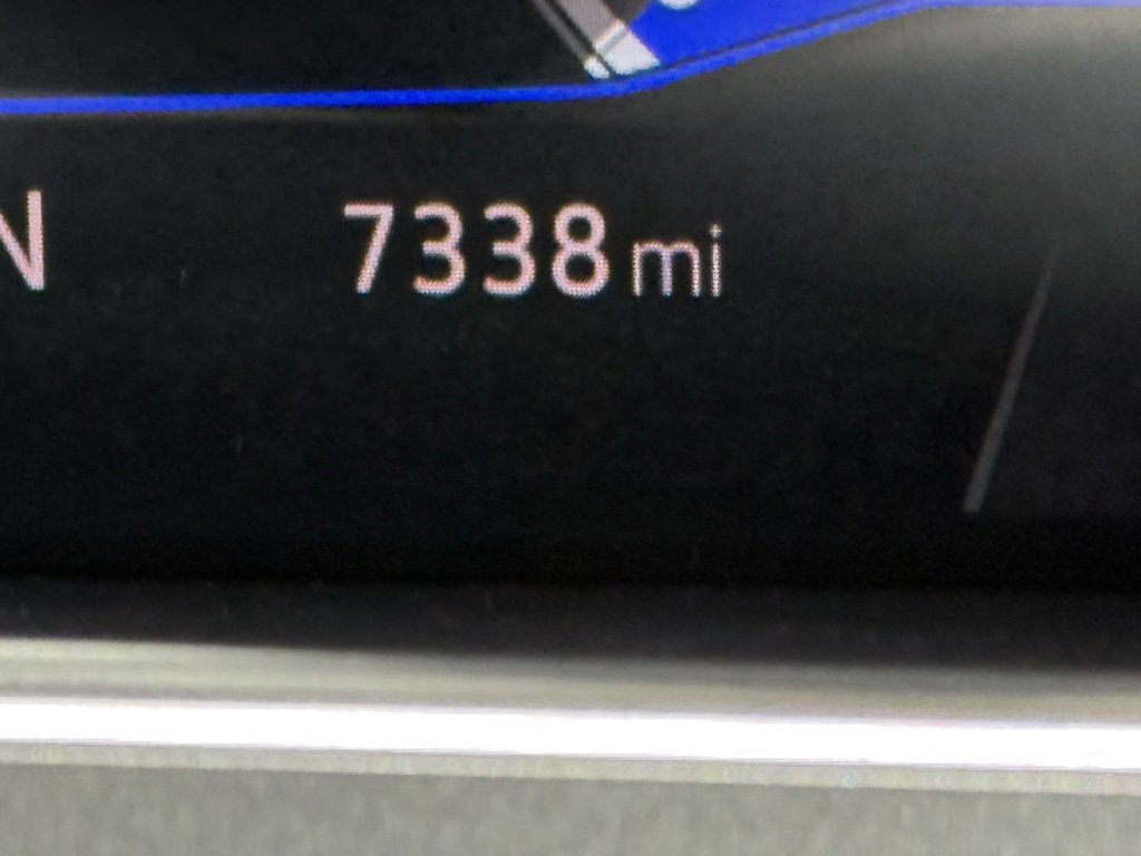 Certified 2024 Volkswagen Tiguan SE image 13