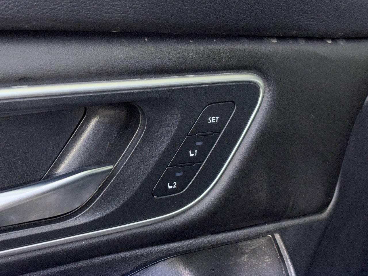 Used 2024 Nissan Rogue Platinum w/ Platinum Premium Package FWD image 26