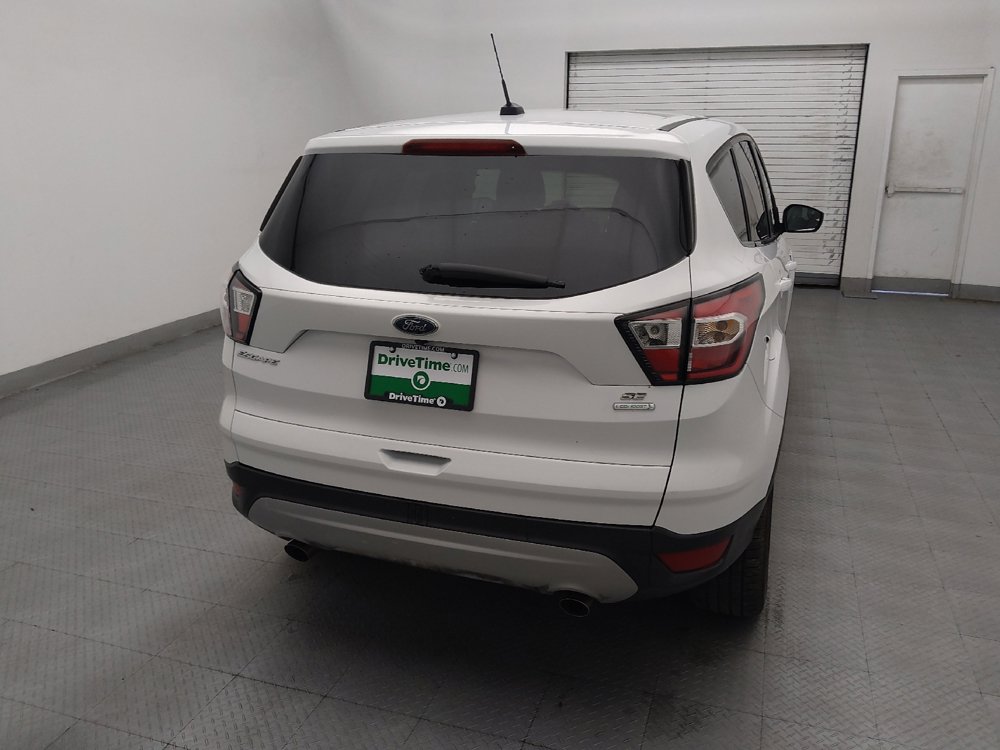 Used 2017 Ford Escape SE FWD image 7